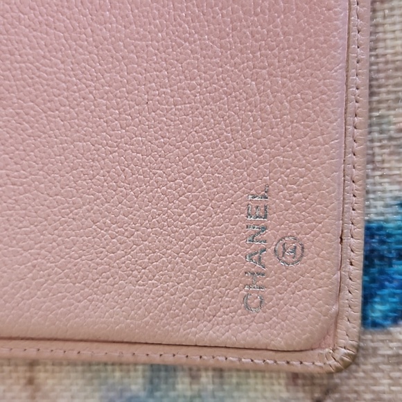 Vintage CHANEL Camellia Long Wallet - Picture 4 of 16